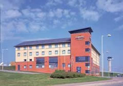 Express By Holiday Inn   Luton Image