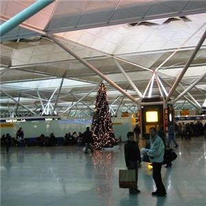 Spar opens at Stansted Airport Spar opens at Stansted Airport